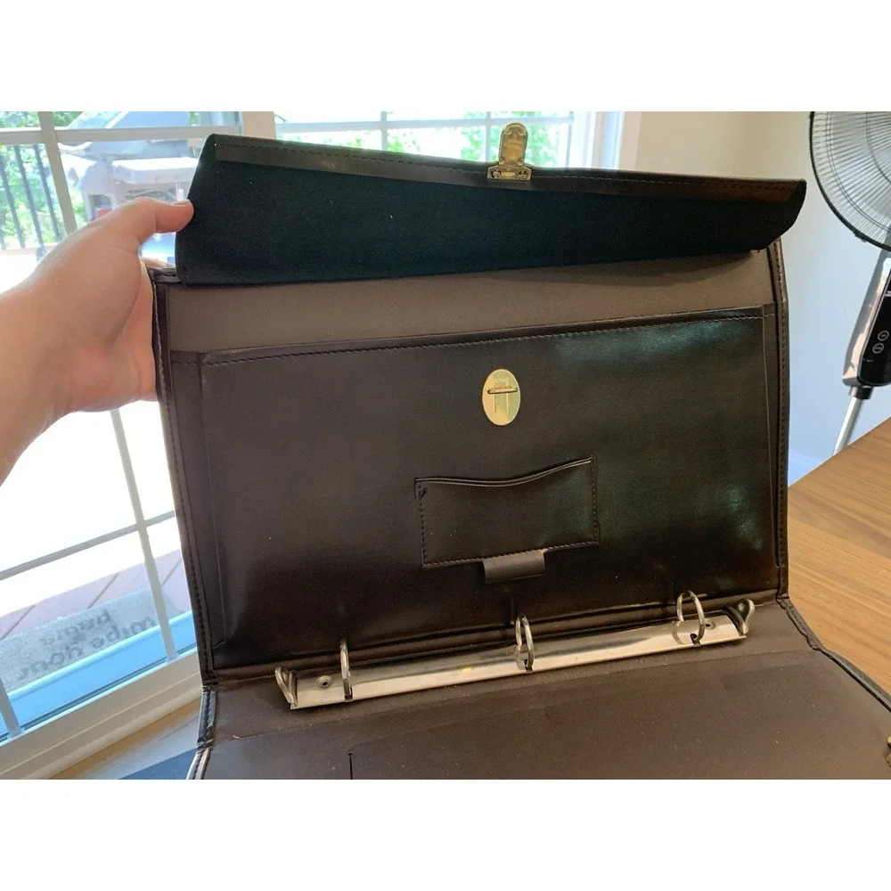 Vintage Leather Briefcase/Attache, Dark Brown, Made In Canada, Ariet Hardware - Picture 6 of 11